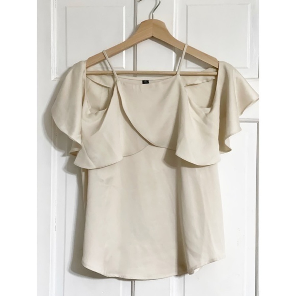 Divided Lab Lord and Taylor Cold Shoulder Tank Top NWT Sz SP